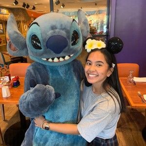 Meet your Posher, Posh